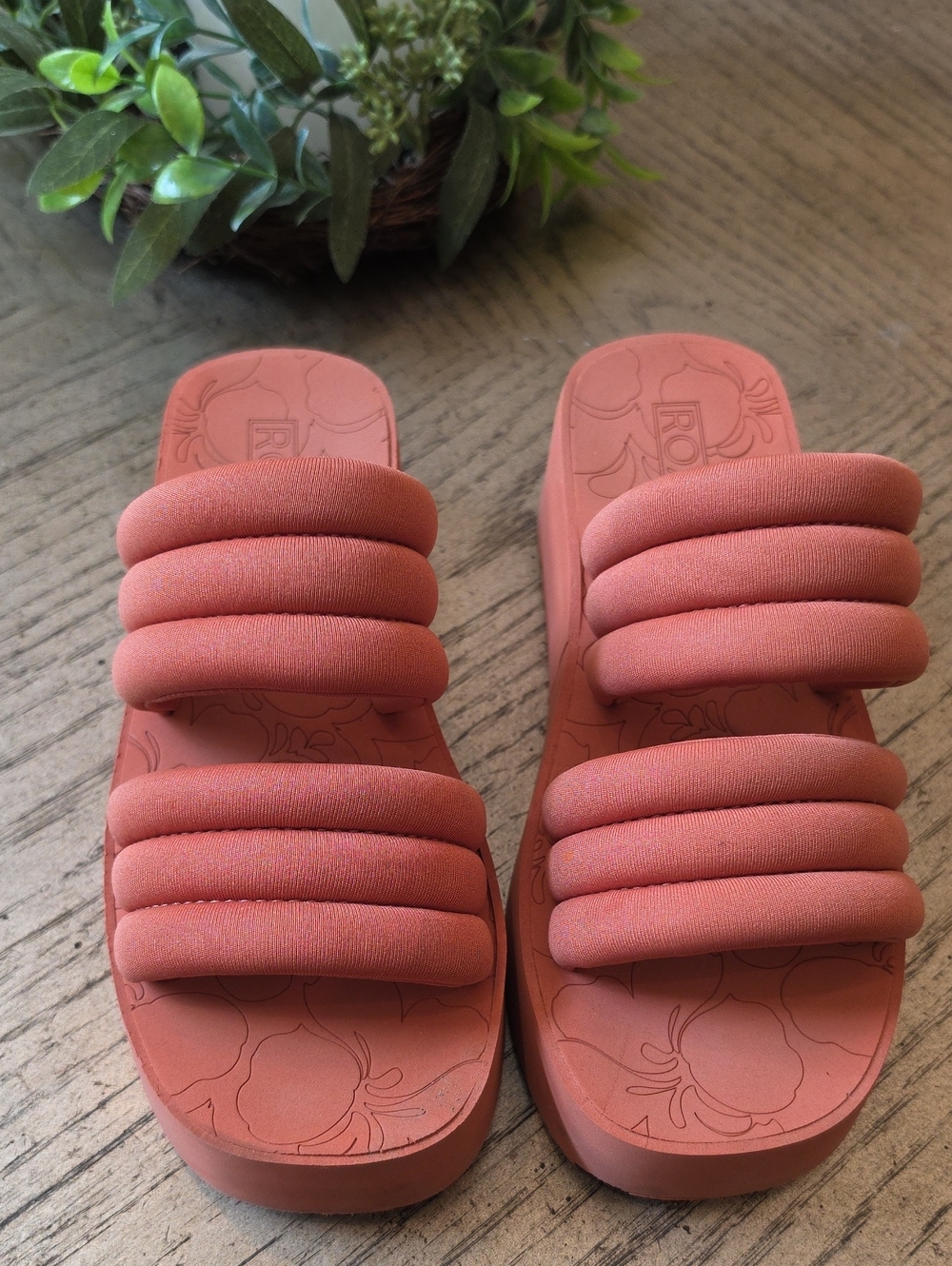 Platform Slide Sandals Roxy Size 7 - Picture 2 of 10